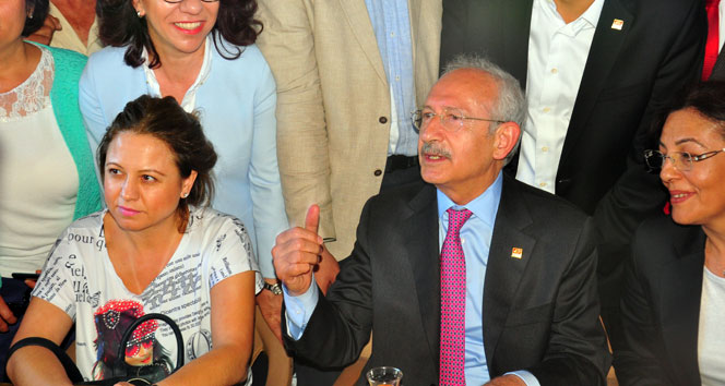 Manisa Saruhanlı'da Kılıçdaroğlu, Vatandaşla Bakanlık Üzerine Görüşmeler Yaptı