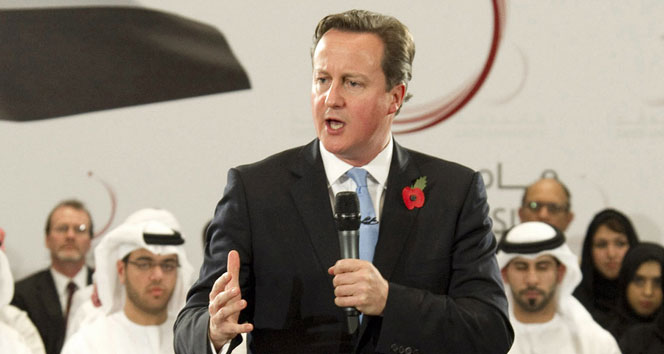 İngiltere Başbakanı David Cameron, Yeni Kabineyi Twitter'dan Duyurdu