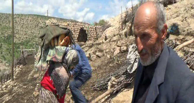 Batman Gercüş'te Çözüm Süreci Sonrası Köylerine Dönen Çift Mağarada Yaşıyor