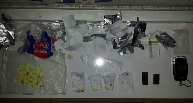 Viranşehir'de Uyuşturucu Ticareti Yapan 2 Şüpheli Gözaltına Alındı