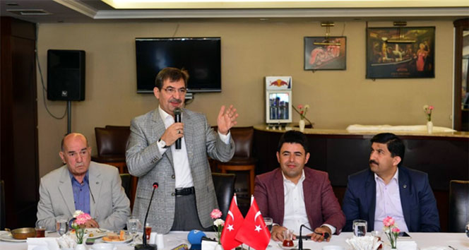 Maltepe'de STK Temsilcileriyle Buluşan Çevre ve Şehircilik Bakanı İdris Güllüce, Türkiye'ye Mal Olmuş Olayları Değerlendirdi