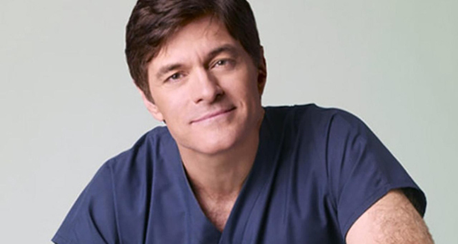 Mehmet Öz, New Jersey'de meydana gelen trafik kazasında yaralanan iki kişiye yardım etti.