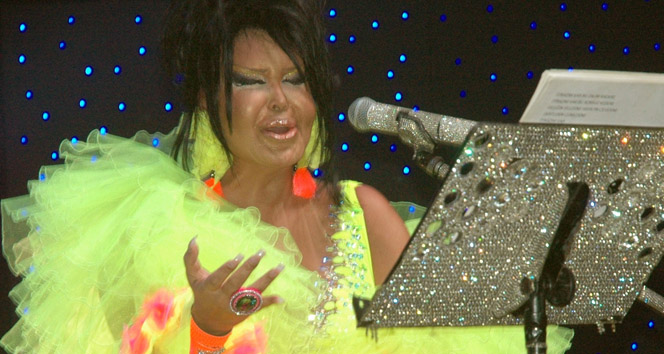 Bülent Ersoy, Kenan Evren'in Ölümüne İlişkin Hakkını Helal Etmediğini Açıkladı