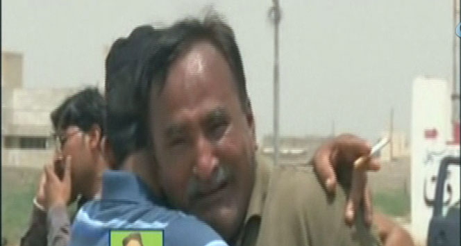 Pakistan Karaçi'de Şiileri Taşıyan Otobüse Yapılan Saldırıda 43 Ölü Var