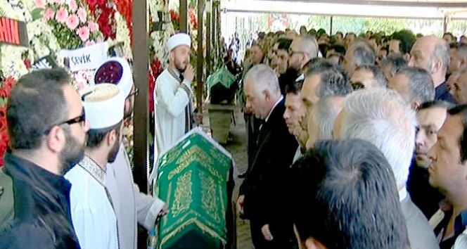 İstanbul Bakırköy’de Sami Hoştan’ın Cenaze Törenine Ünlü İsimler Katıldı