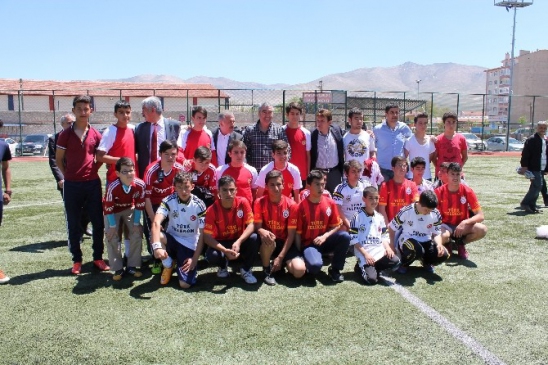 Samet Aybaba, MHP Niğde Adayı Vedat Bayram'ı Desteklemek İçin Niğde'ye Ziyaret Gerçekleştirdi