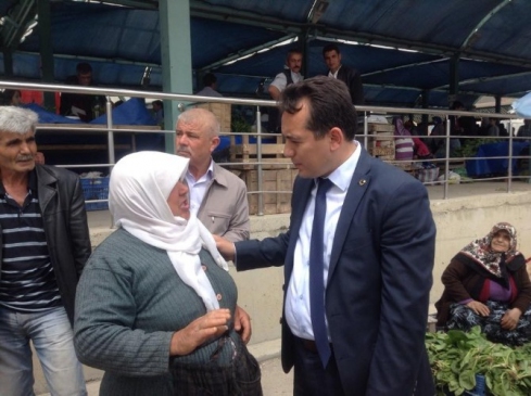 Manisa Demirci'de MHP Milletvekili Adayı Eryılmaz, 1 Lira 75 Kuruş Mazot Vaadetti