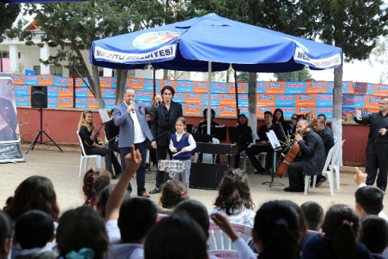 Mersin Mezitli'de Klasik Müziği Kırsala Taşıyan Etkinlik Düzenlendi