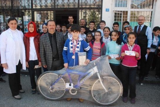 Tokat Gaziosmanpaşa Ortaokulu'nda Başarı Gösteren Öğrencilere Ödül Töreni Düzenlendi