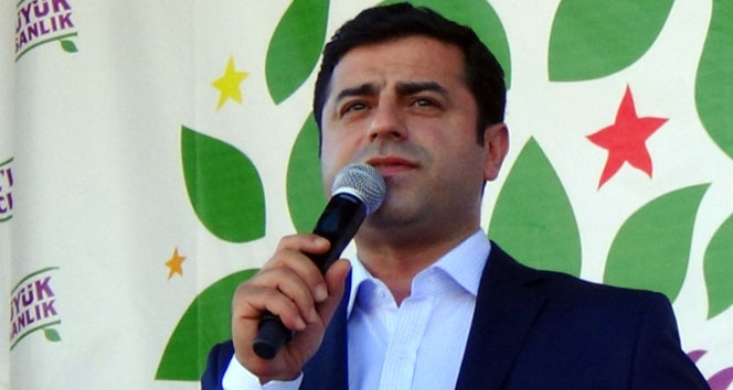 Selahattin Demirtaş, HDP Kimliğiyle AZADİ Hareketi'nin Temsil Edileceğini Açıkladı