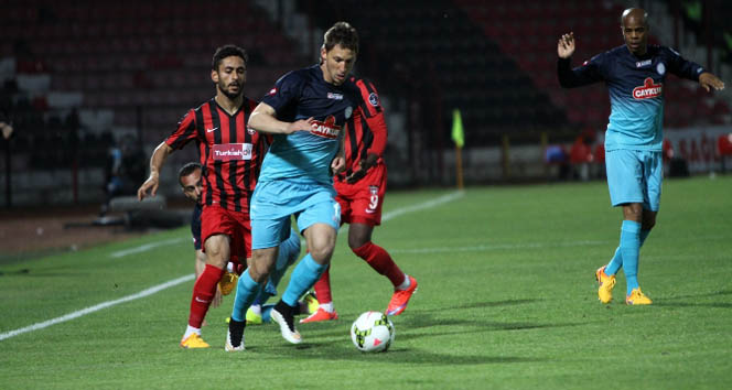 Çaykur Rizespor, Gaziantepspor'u 2-1 Mağlup Etti
