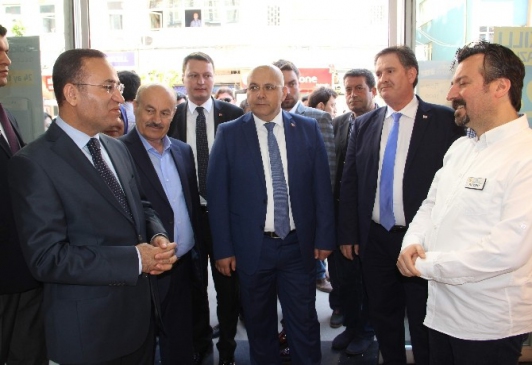 Karabük'te Esnaf Ziyaretinde HDP'nin YSK'ya Başvurusunu Yorumladı