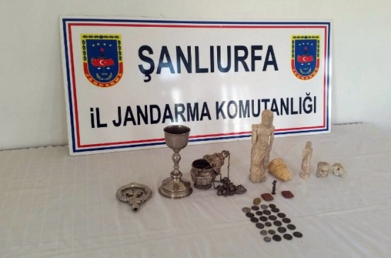 Şanlıurfa'da 36 Parça Kaçak Tarihi Eser Ele Geçirildi