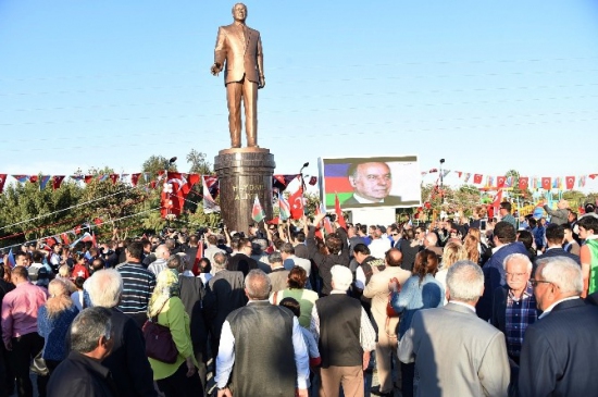 Mersin Tarsus'ta Haydar Aliyev Parkı ve Anıtı Törenle Hizmete Girdi