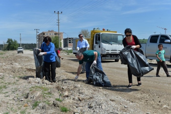 Çanakkale'de "Temiz Çevrem" Kampanyası Kapsamında Temizlik Etkinliği Düzenlendi