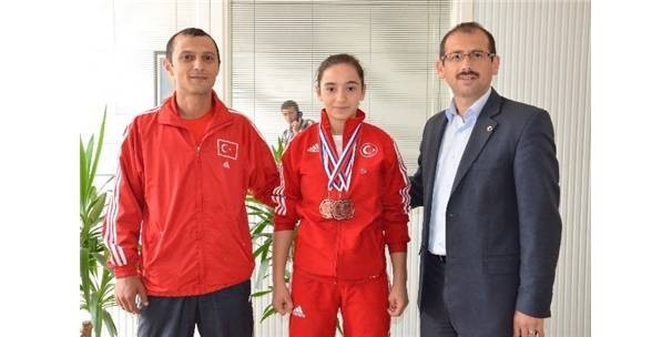 Düzce'den Nuray Levent, Polonya Şampiyonası İçin Hazırlık Kampına Katılacak