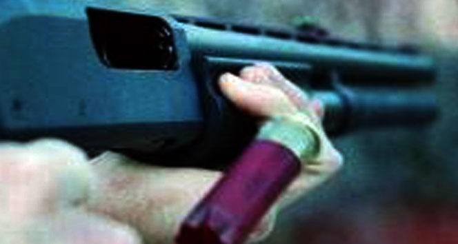 Sakarya Adapazarı'nda 22 Yaşındaki Genç, Üvey Babasını Pompalı Tüfekle Vurdu