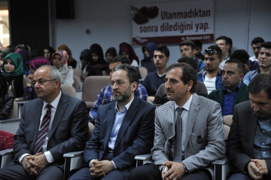 Zonguldak'ta Bülent Ecevit Üniversitesinde Metin Karabaşoğlu Konferans Verdi