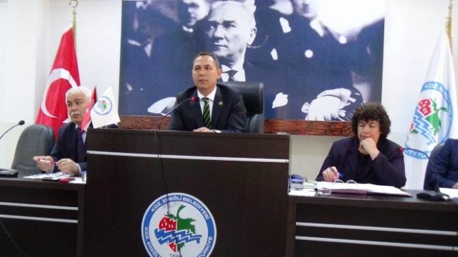 Zonguldak Ereğli'de Esnaflar, Asfalt Talebinin Reddedilmesini Protesto Etti