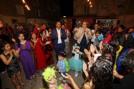 Konak İzmir'de Hıdırellez Kutlamaları Altı Farklı Noktada Gerçekleşti