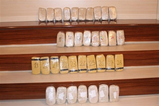 Gaziantep'te Burak Mahallesi'nde Yapılan Operasyonda 17 Kilo Eroin Bulundu