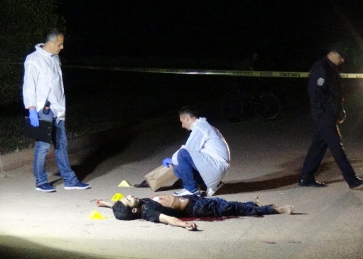 Mersin Mezitli'de Bıçaklama Olayında 19 Yaşındaki Suriyeli Genç Hayatını Kaybetti