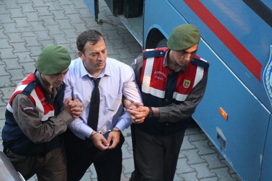 Zonguldak'ta Cinayete Karışan Sanıklar Yargıtay Kararı Üzerine Mahkemeye Çıktı