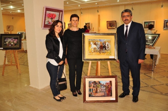 Nazilli'de Başkan Alıcık Kağıt Rölyef Sergisinin Açılışına Katıldı