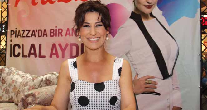 Kahramanmaraş'ta İclal Aydın, Yalnızlık ve Özgürlük Üzerine Konuştu