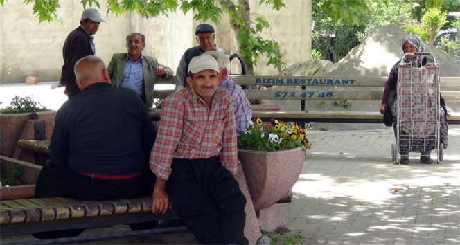 Antalya Gazipaşa'da 1940'larda Çıkan Yangın Nedeniyle 60 Yaş Üstü Vatandaşların Doğum Tarihleri 00.00 Olarak Kaydedildi