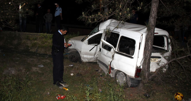 Karabük Merkez'de Meydana Gelen Trafik Kazasında 4 Kişi Yaralandı