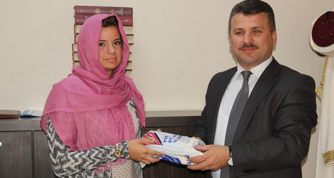 Sakarya'da Almanya'dan Gelen Genç Kız Müslüman Oldu