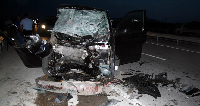 Konya Kulu'da Meydana Gelen Minibüs Kazasında 1 Kişi Hayatını Kaybetti, 5 Kişi Yaralandı