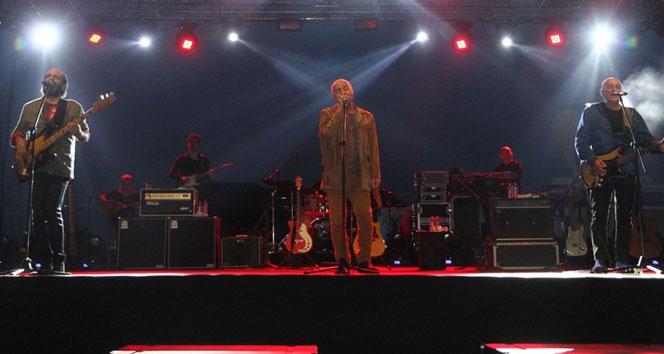 Kocaeli'nde Engelsiz Eğlence Şenliği Kapsamında MFÖ Konseri Düzenlendi