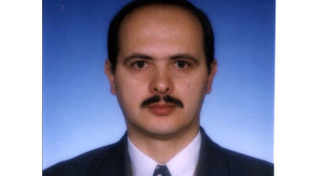 Manisa Turgutlu'da Traktörün Devrilmesi Sonucu 52 Yaşındaki Doktor Hayatını Kaybetti