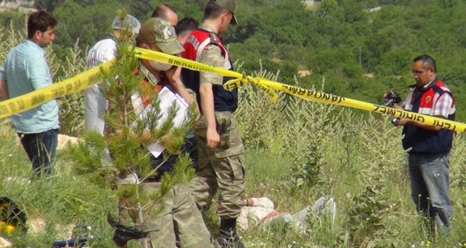 Gaziantep Şahinbey'de Mezarlıkta Bulunan Ceset Kafası Taşla Ezilmiş Haldeydi