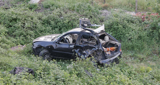 Kocaeli Kandıra'da Kontrolden Çıkan Araç Takla Attı, 2 Yaralı