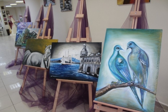 İlkadım Belediyesi, Kadınların El Emeği Eserlerini Sergileyerek Aile Bütçesine Katkı Sağlıyor