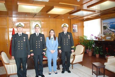 Sinop'ta TCG Tuzla Gemi Komutanı Vali Çetinkaya'yı Ziyaret Etti