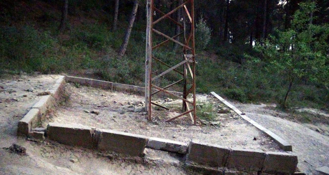 Bursa Osmangazi'den Çanakkale'ye Gelen Öğrenci Berk Durak, Feci Bir Kaza Sonucu Hayatını Kaybetti