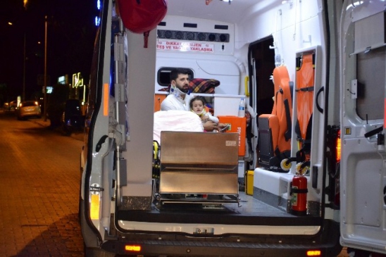 Manisa Turgutlu'da İki Araç Kazası Sonucu 5 Kişi Yaralandı