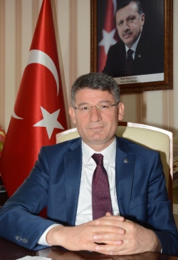 Adana'da Başbakan Davutoğlu'nun Katılacağı Mitinge Tüm Halk Davet Edildi