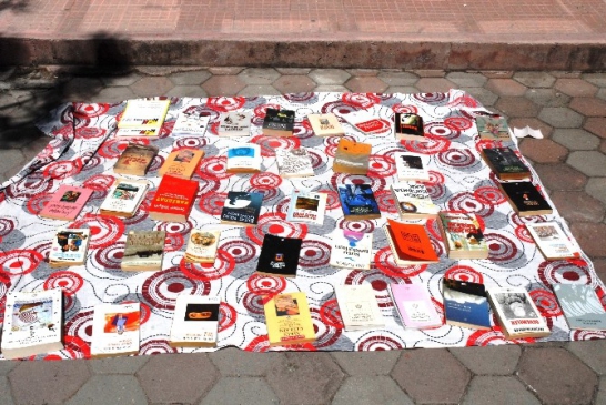 Eskişehir Anadolu Üniversitesi'nde Öğrenci Tarafından Kitap Takas Pazarı Kuruldu