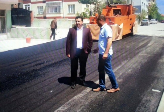 Bozüyük'te Asfaltlama Çalışmaları ile Yollar Daha İyi Hale Geliyor