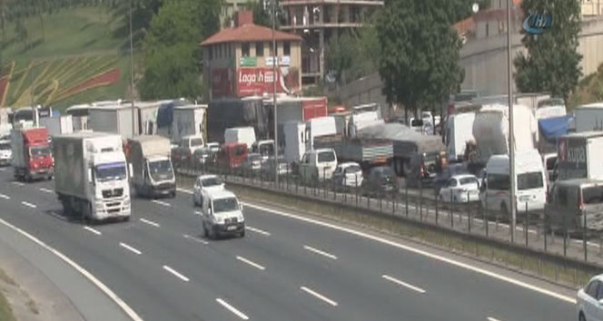 Fatih Sultan Mehmet Köprüsü'nde Meydana Gelen Kazada Trafik Felç Oldu