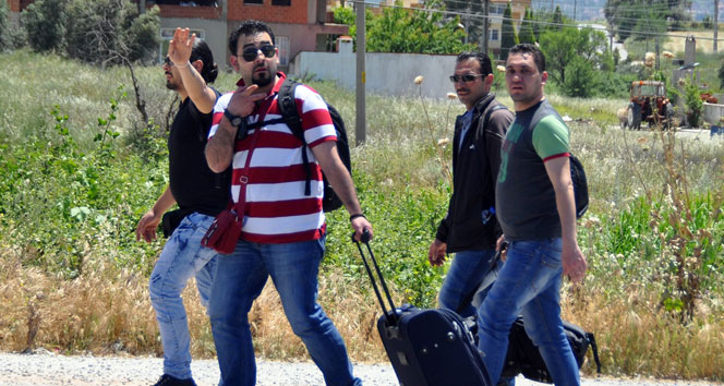 Muğla'da Yapılan Trafik Denetiminde Mülteciler ve Organizasyon Çetesi Yakalandı