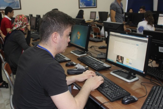 Erciyes Üniversitesi'nde 14 Üniversiteden 28 Öğrenci Klavye Yarışması'na Katıldı