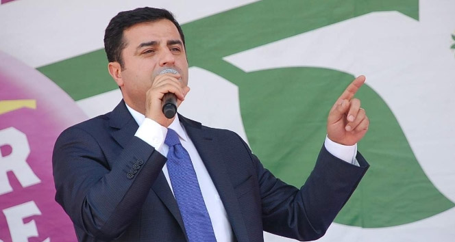 Adıyaman'da HDP Mitinginde Demirtaş Seçimlerin Adil Olmadığını Açıkladı
