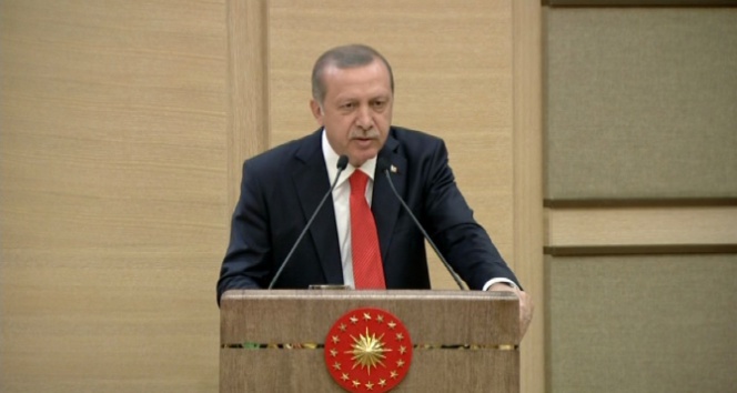 Cumhurbaşkanı Recep Tayyip Erdoğan, Seçme Seçilme Yaşını 18'e İndirme Konusunda Açıklamalarda Bulundu