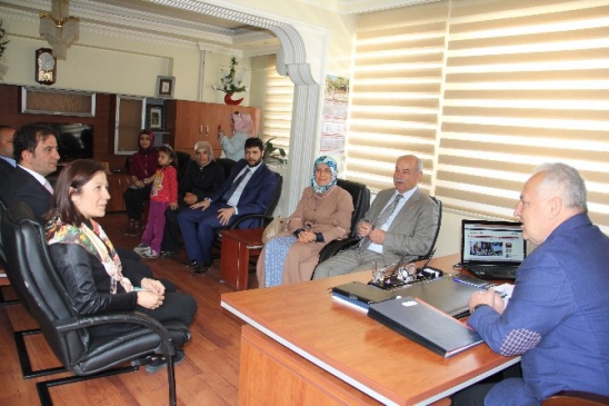 Çorum Oğuzlar'da AK Parti Milletvekili Adayı Ceritoğlu, Belediye Başkanı Ateş'i Ziyaret Etti